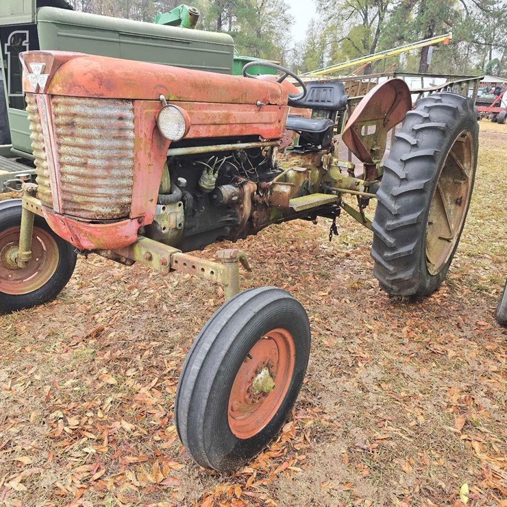 MASSEY-FERGUSON 50