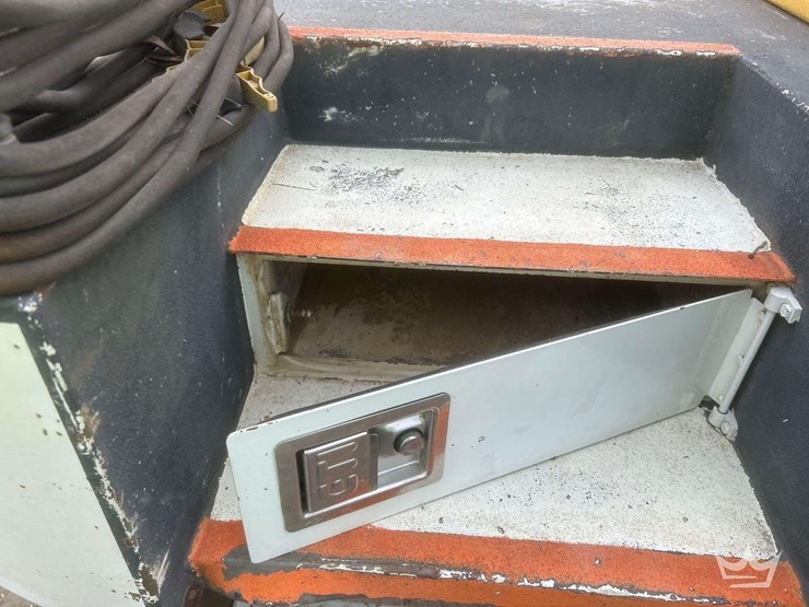 2019-ford-f550-image-12