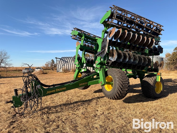 2022-john-deere-2680h-image-1