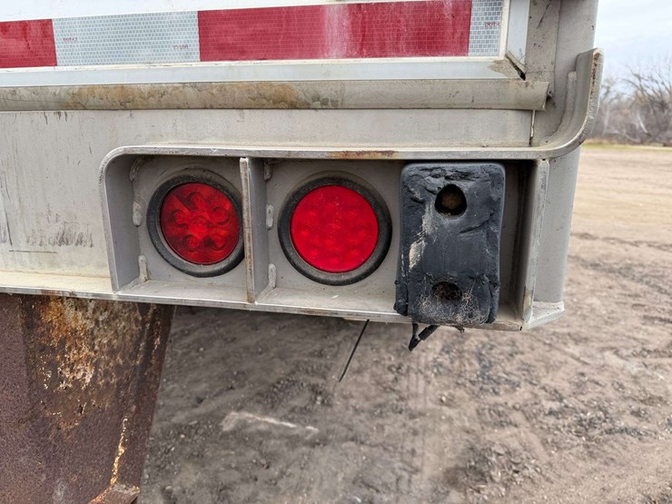 2006-utility-4000d-x-image-33