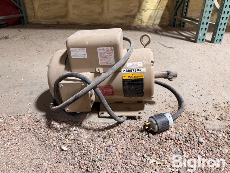 baldor-230v-farm-duty-motor-image-2