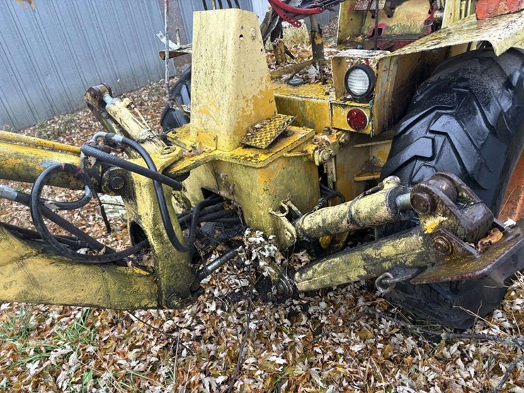 case-ck680-backhoe-tractor,-gas,-80”-bucket,-24”-hoe-bucket,-last-ran-2-years-ago-image-17