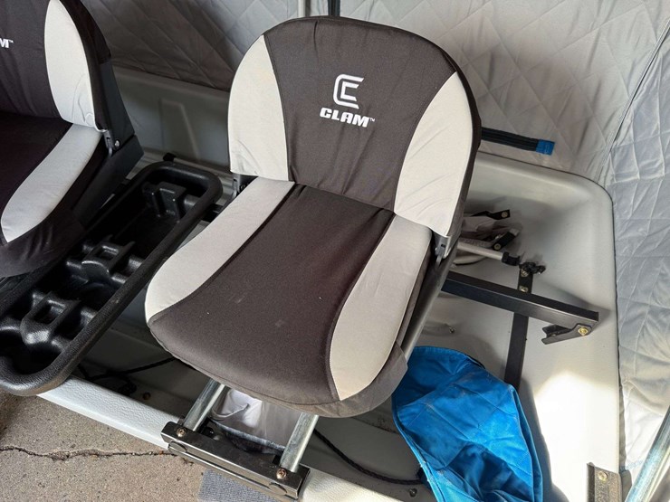 clam-x-200-pro-thermal-fish-house,-fully-insulated,-with-sled-and-hitch,-led-light-bar,-2-doors-image-8