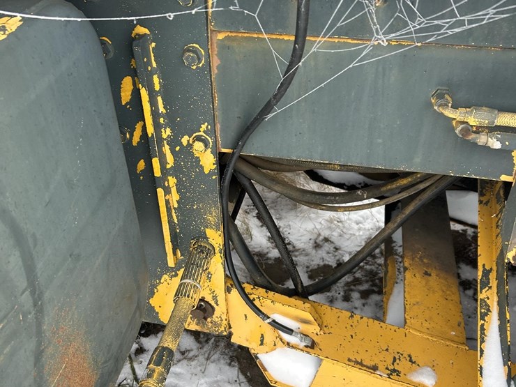 1981-oshkosh-green-snow-blower-image-31