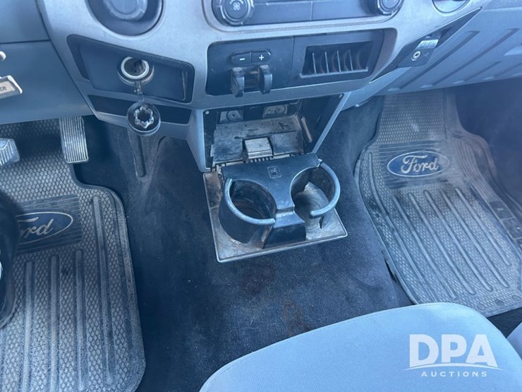 2011-ford-f250-image-26