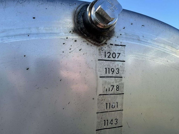 1200-gal-stainless-tank-image-5