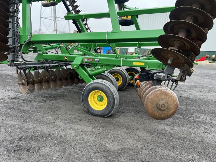 john-deere-637-image-12