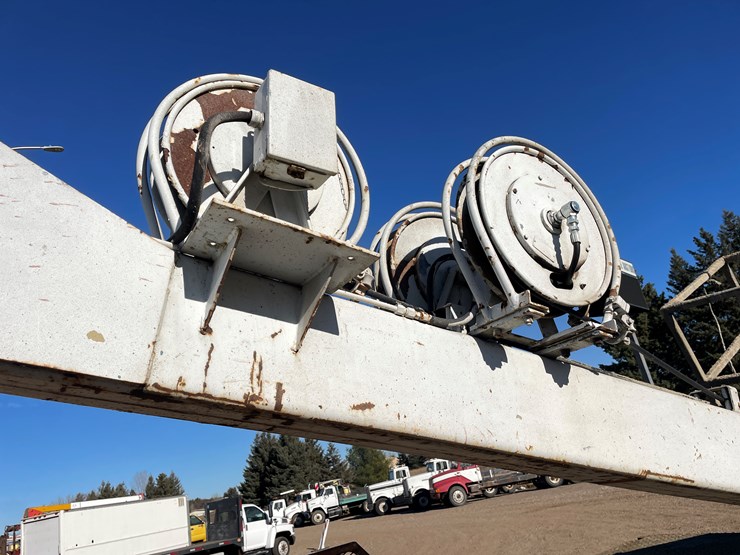 #1140-•-1995-chevrolet-kodiak-boom-truck-has-mn-title)-image-22