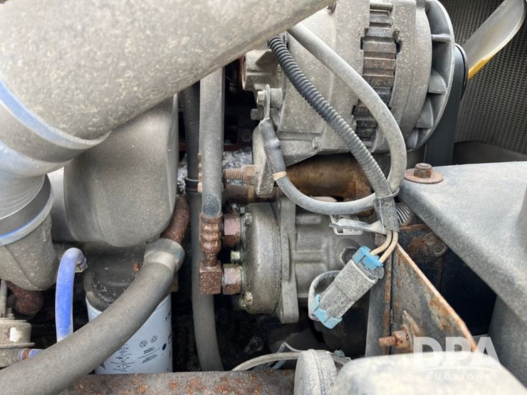 1999-freightliner-fl70-image-57