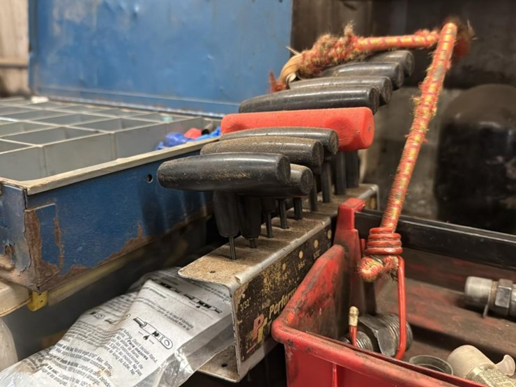 #160-•-snapon-tool-box*-image-36