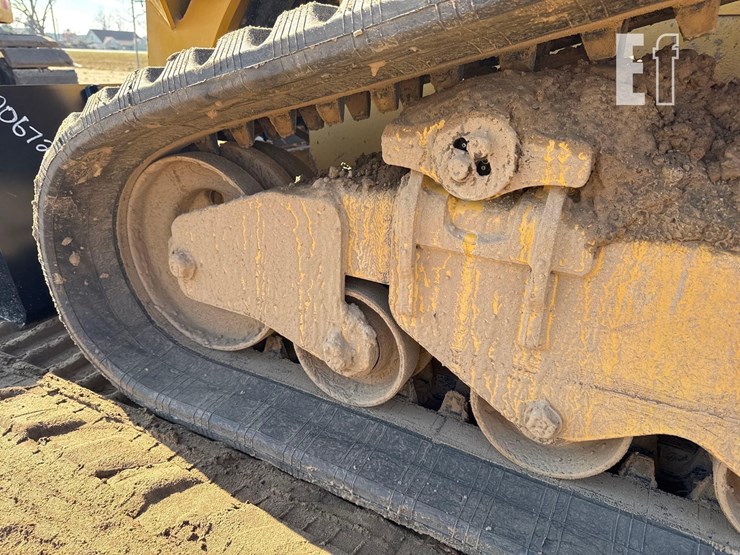 2022-caterpillar-299d3-image-10