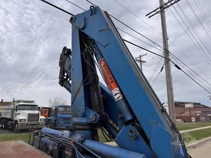 international-f9370-image-5