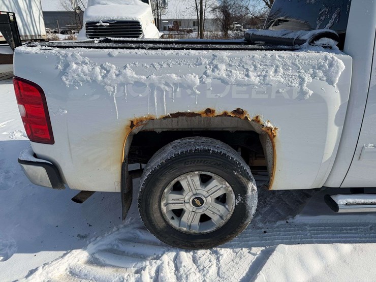 2013-chevrolet-silverado-1500-lt-image-25