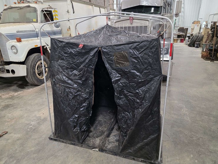 like-a-mankato-portable-fish-house,-4’-x-6’,-1-fishing-and-1-spear-hole-with-furnace-vent-image-1