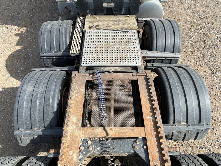#1000-•-2007-international-transport-truck-tractor-(has-mn-title)-image-18