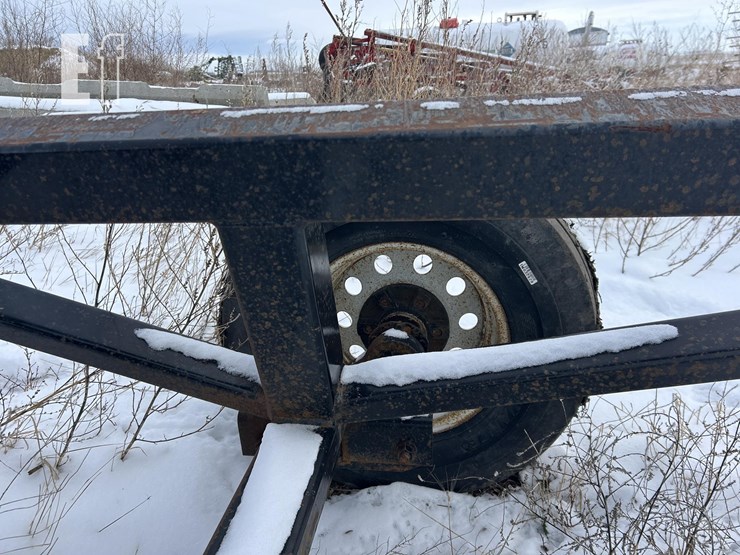 30ft-header-trailer-image-18