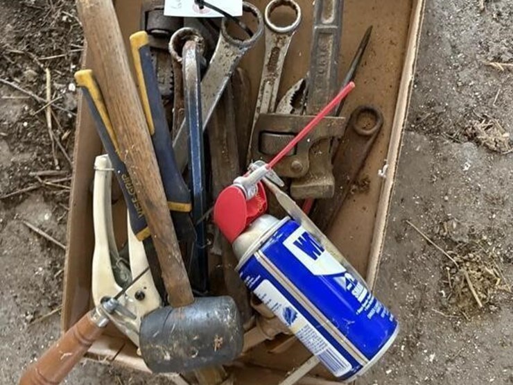 wrenches,-hammer-&-other-image-2