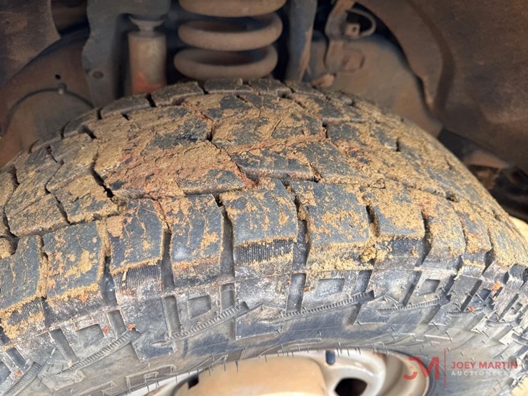 2011-ford-f250-xl-image-11