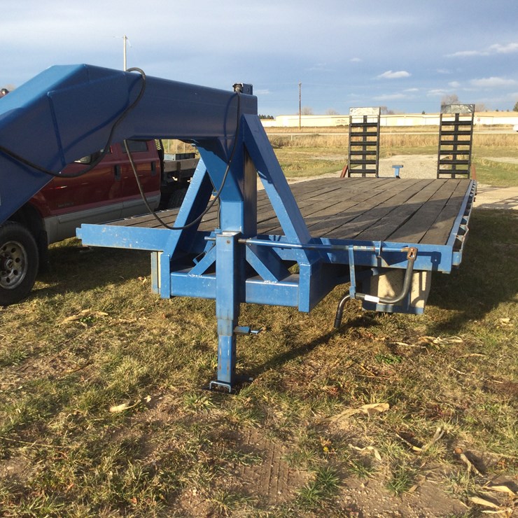 #4539 • 1994 Kiefer Bulit Trailer: (HAS CLEAR WI. TITLE)