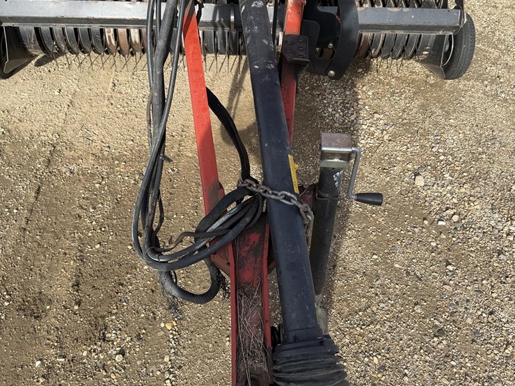 2013-case-ih-rb564-image-15