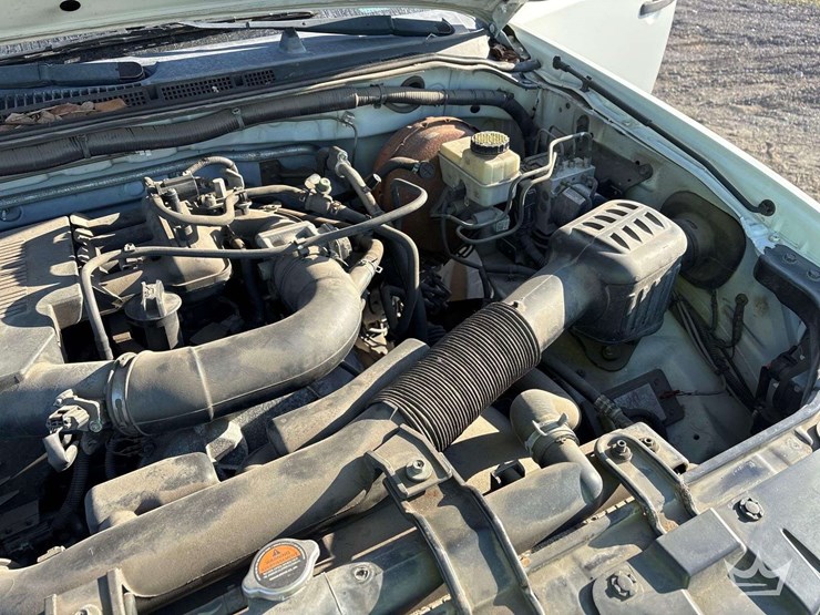 2015-nissan-frontier-image-9