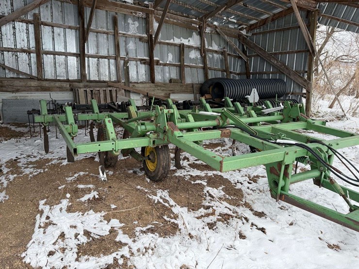 john-deere-17-image-3