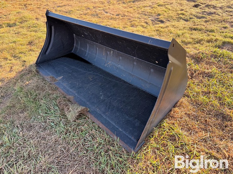 2020-swedish-made-bucket-attachment-image-1