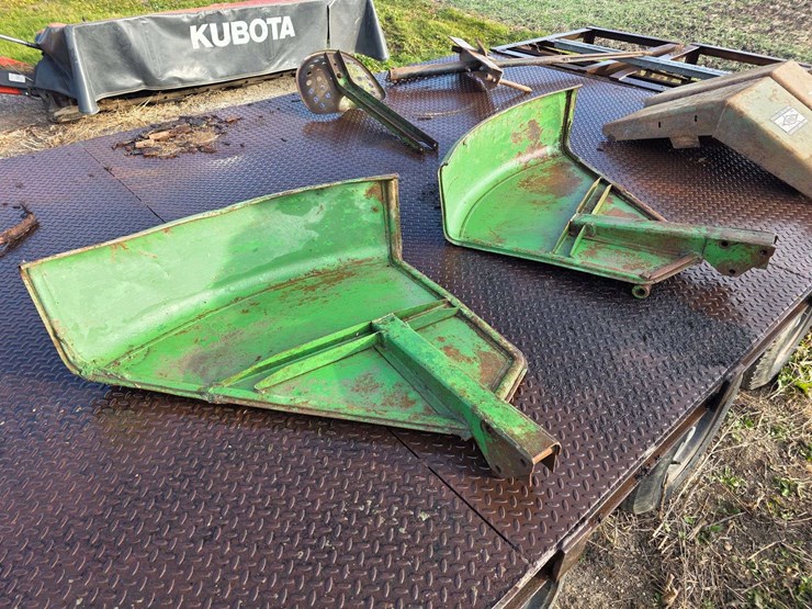 2-cylinder-john-deere-fenders-image-6