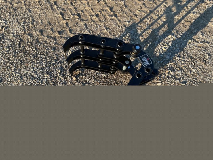 wood-grabber-for-mini-excavator-image-1