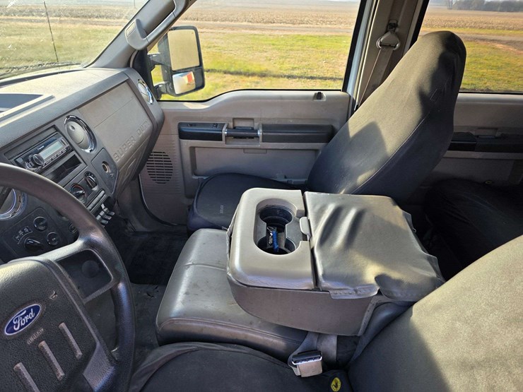 2008-ford-f350-image-33