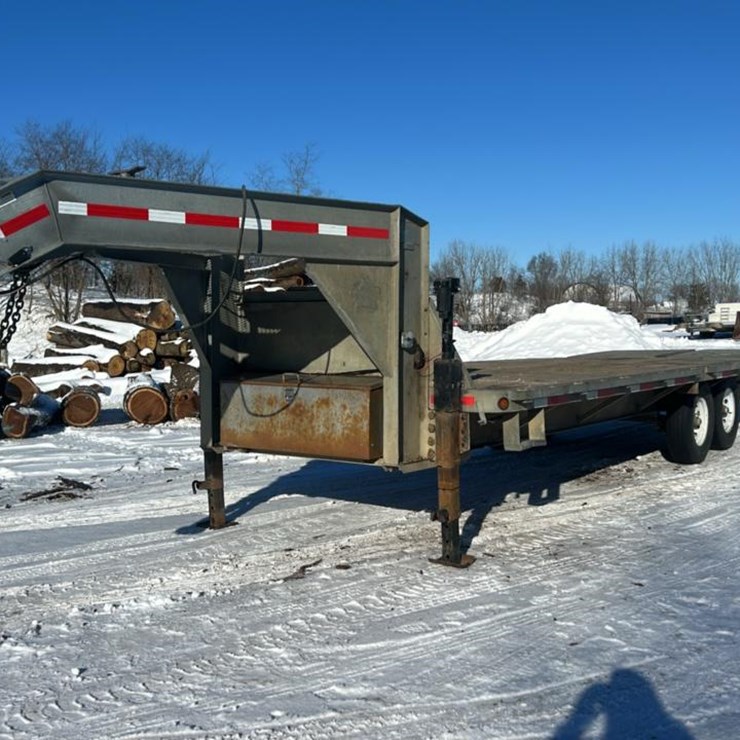 #3700 • 2019 Ed Trailers Gooseneck Trailer