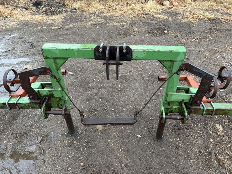 3pt-track-scratcher,-wing-lift-image-6