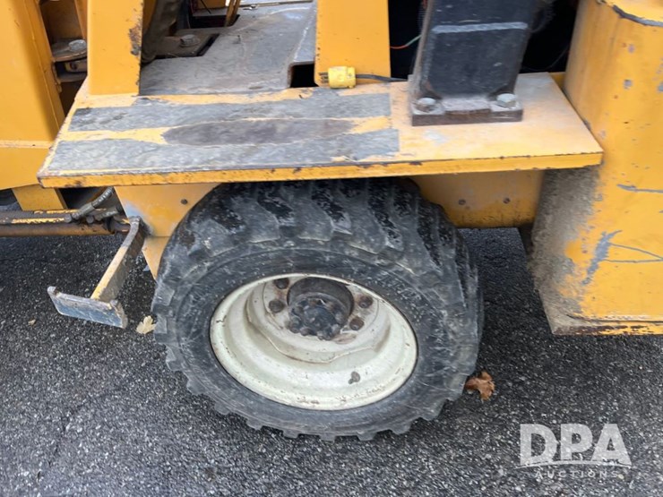 1995-swinger-180-loader-(jn3530)-image-28