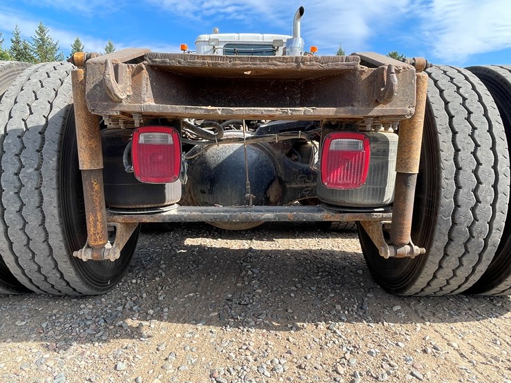 #1000-•-2007-international-transport-truck-tractor-(has-mn-title)-image-22