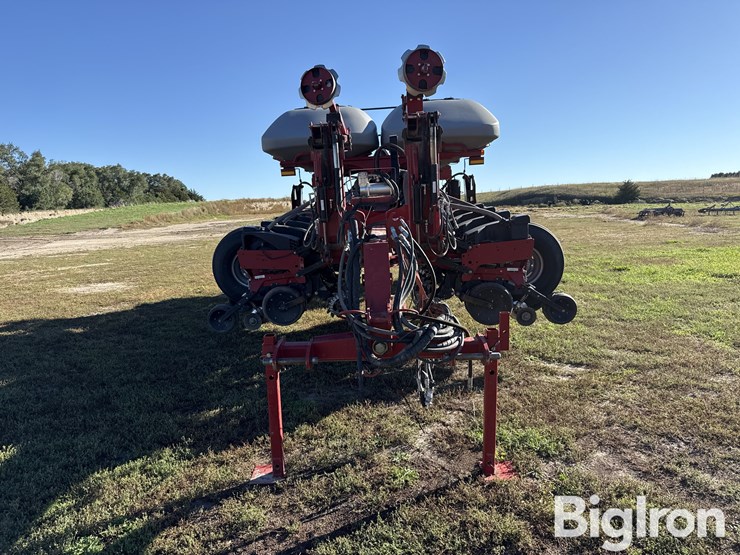 2016-case-ih-2016-image-2