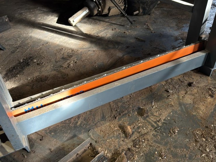 #165-•-husqvarna-chainsaw-image-2