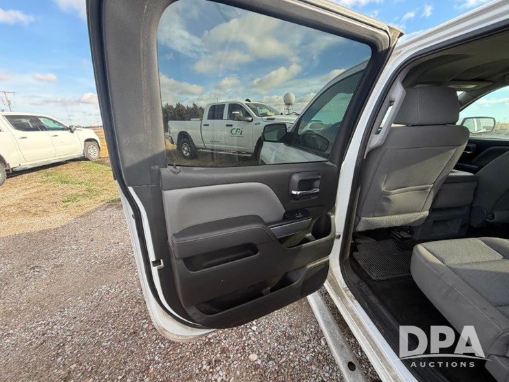 2017-chevrolet-1500-image-54