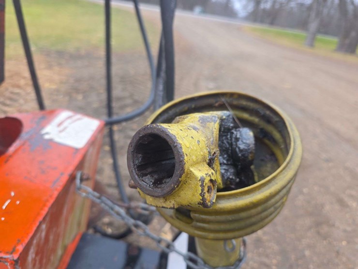 brandt-1070-auger,-10”-x-70’,-hydraulic-lift,-hydraulic-driven-single-auger-swing-hopper,-540-pto-image-5