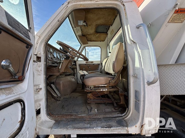 1981-new-leader-l2020-image-66