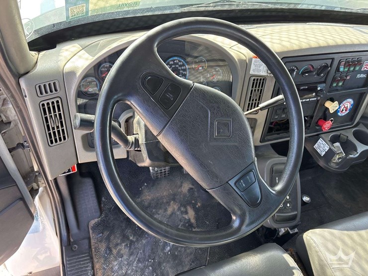 2013-international-workstar-7400-image-54