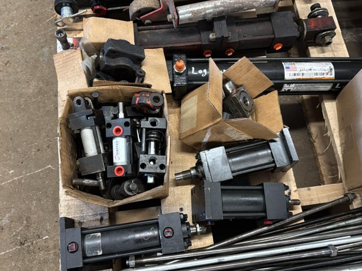 #187-•-skid-of-miscellaneous-parts*-image-6