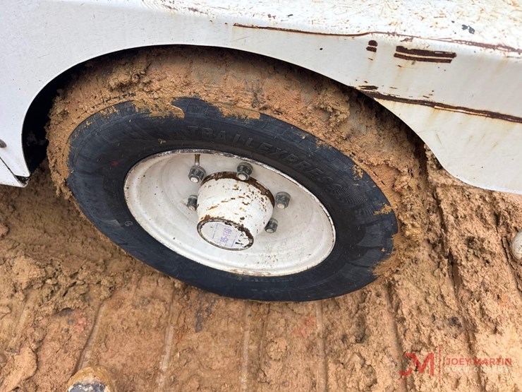 roadtec-fb-100e-sweeper-image-9