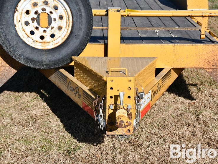 2011-corn-pro-21'-t/a-tilt-deck-trailer-image-10