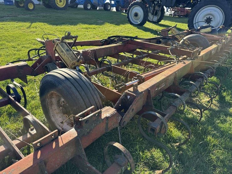 mckee-pull-type-cultivator-image-4