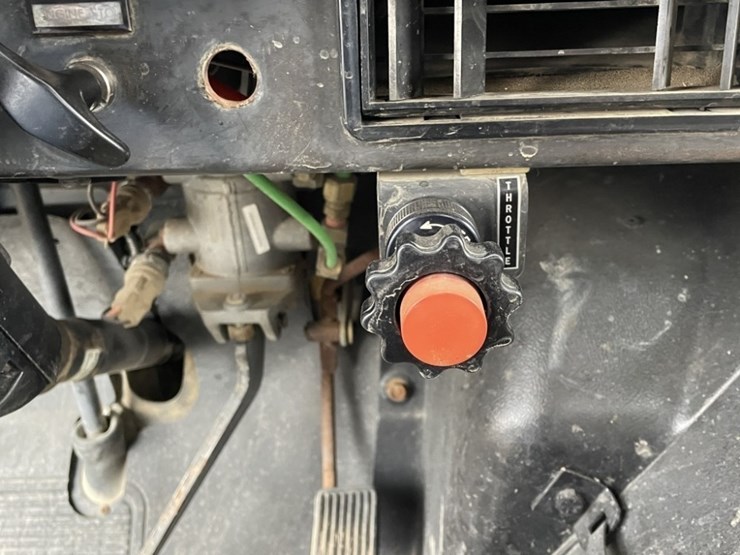 international-4900-image-29