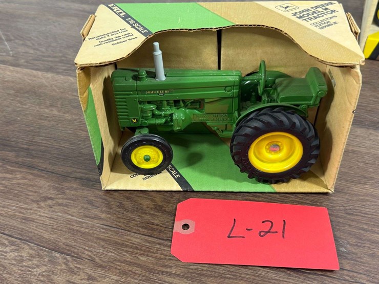 john-deere-m-image-5