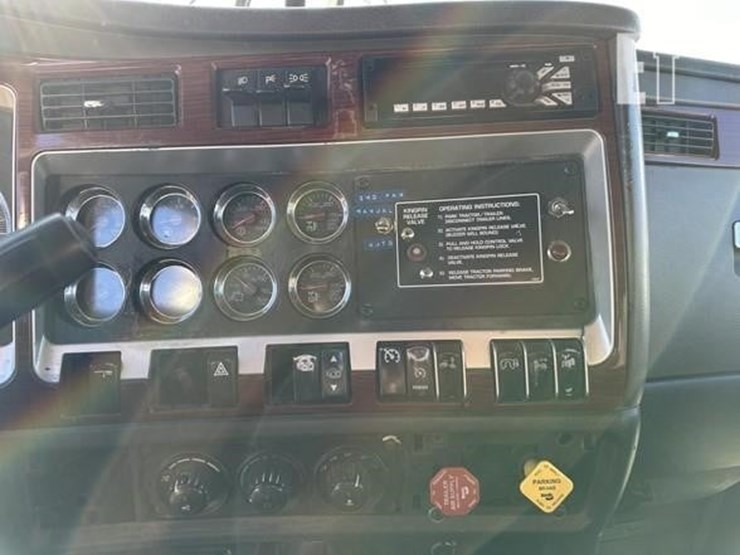 2006-kenworth-t600-image-11