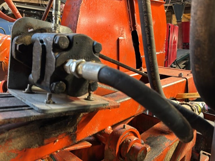 #108-•-chop-saw-image-12