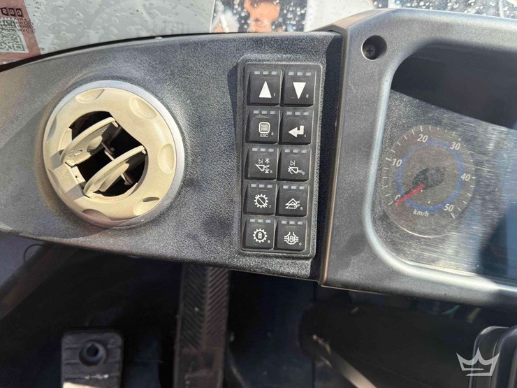 2018-doosan-dl220-5-image-20