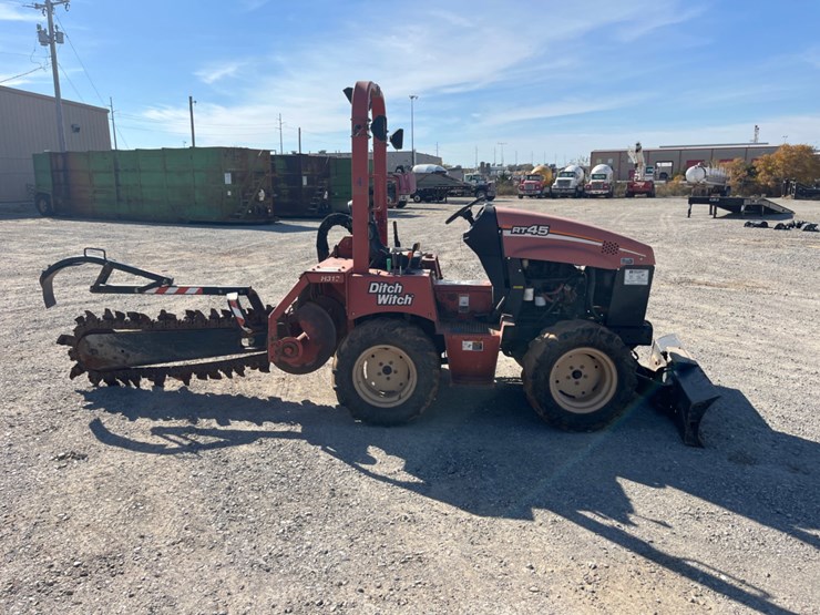 ditch-witch-rt45-image-4